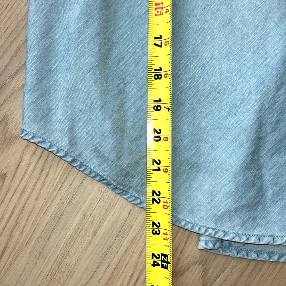 Cloth & Stone Anthropology 
Chambray V-Neck Tank Top L Distressed Frayed Denim - Picture 8 of 11